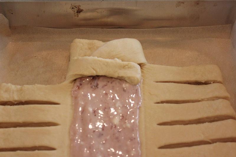 香軟草莓奶酪餡辮子面包的做法 步驟8