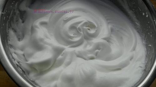 八寸巧克力戚風(fēng)蛋糕的做法