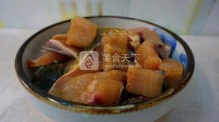 啤酒燜魚，好吃的讓你意想不到。的做法步驟：2