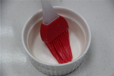 糕點(diǎn)舒芙蕾的做法步驟1