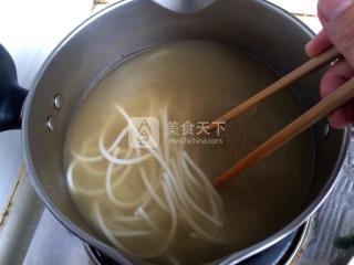 菠菜香菇雞湯米粉的做法步驟:22