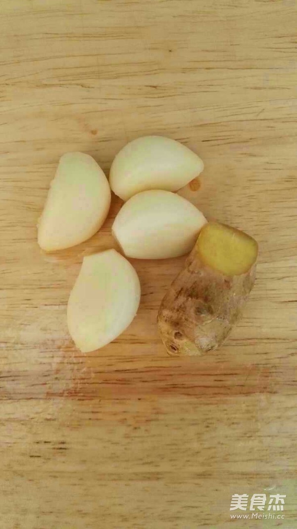 廣屎鹵水豬腳的做法