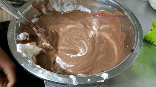 可可戚風(fēng)蛋糕（8寸）的做法