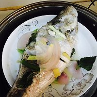 清蒸鱸魚(yú)的做法圖解6