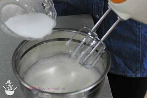 無(wú)油酸奶蛋糕的做法