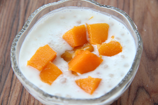  深受大眾們喜愛(ài)的一道甜品---楊枝甘露的做法步驟：7