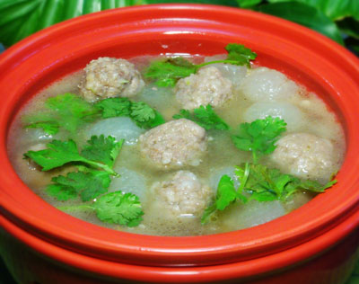 冬瓜羊肉丸子湯的做法，秋季怎么吃羊肉不上火