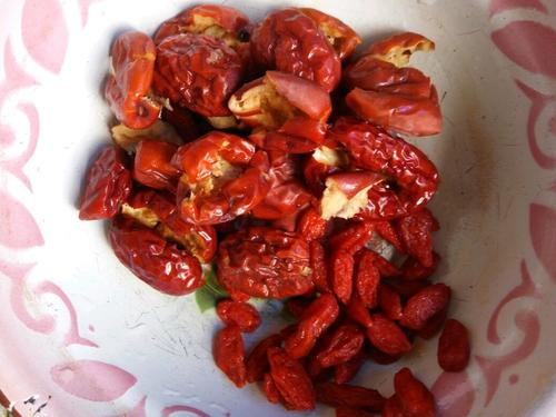 當(dāng)歸藥材雞腳的做法