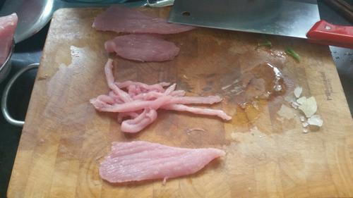 酸辣里脊的做法