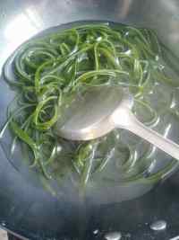 回鍋肉海帶絲的做法步驟1