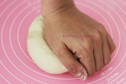 黑椒火腿腸面包的做法