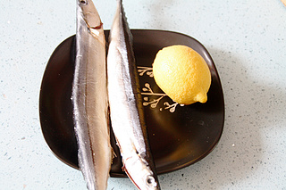 干煎秋刀魚(yú)