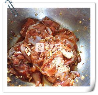 蒜香炸雞排的做法步驟：6