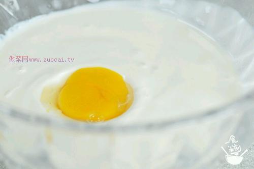 無(wú)油酸奶蛋糕的做法