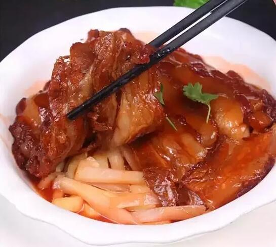 肥而不膩的客家菜子姜扣肉怎么做？