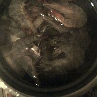 蝦仁松子玉米的做法圖解3