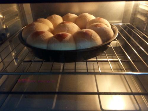 一次發(fā)酵的中種愛心小餐包的做法