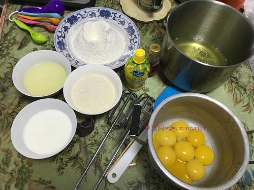 10寸戚風(fēng)蛋糕的做法