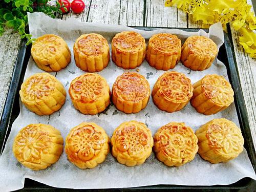 紫薯核桃豆沙餡月餅的做法