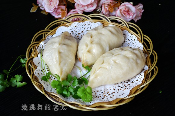 蘿卜肉餡麥穗包子