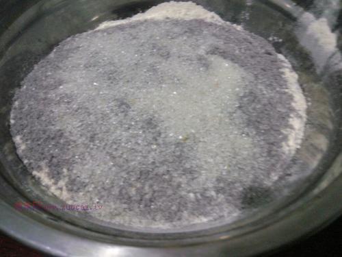 黑米面饅頭的做法