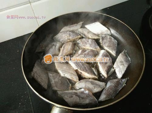 煎帶魚(yú)的做法