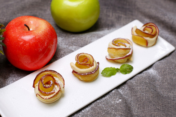 新鮮玫瑰花蘋果派