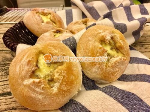 奶汁土豆面包的做法