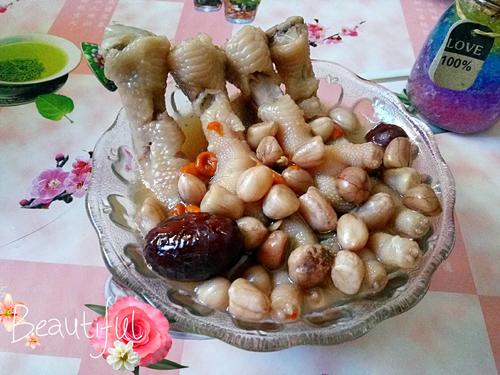 當(dāng)歸藥材雞腳的做法