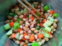 芹菜拌花生米的做法步驟9