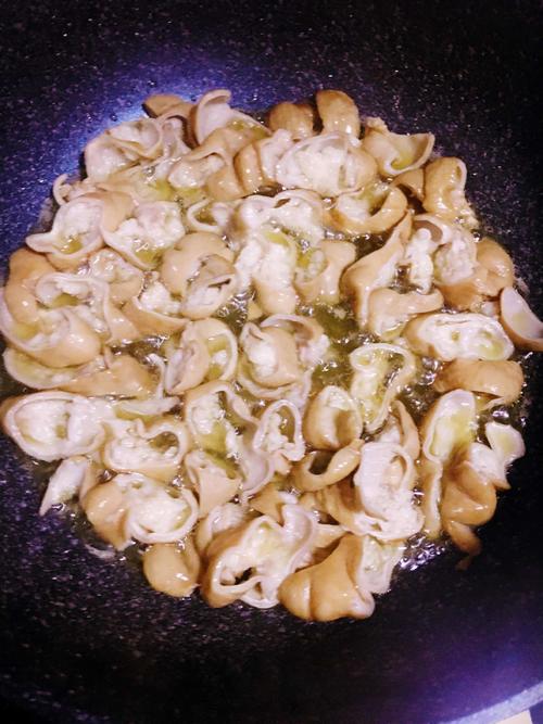 川味辣子肥腸的做法