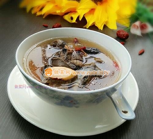 當(dāng)歸黃芪烏雞湯的做法