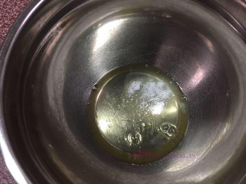 六寸戚風(fēng)蛋糕的做法