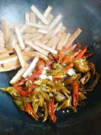 酸辣熏干的做法步驟5