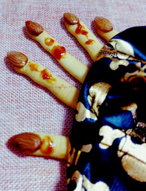 女巫手指餅干（萬圣節(jié)必備）的做法