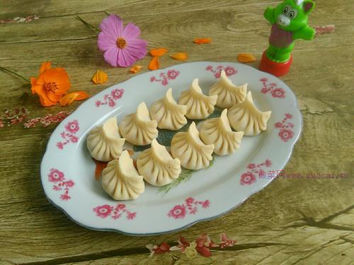 香菇胡蘿卜豬肉餃子的做法