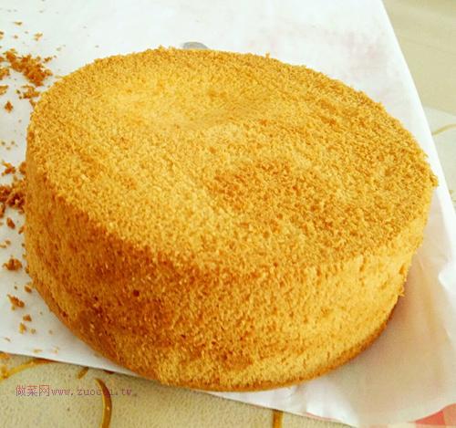 6寸戚風(fēng)蛋糕的做法