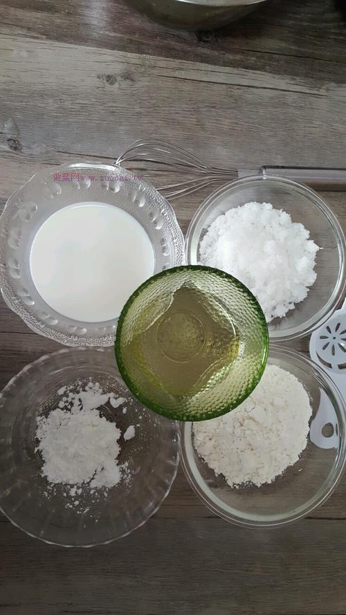 戚風(fēng)蛋糕的做法