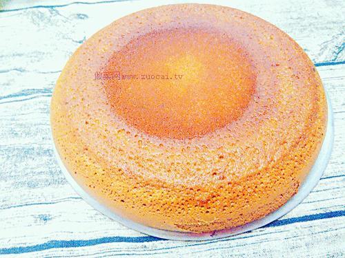 電飯煲版可可戚風(fēng)蛋糕的做法