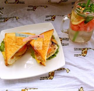 俱樂(lè)部三明治的做法步驟：6