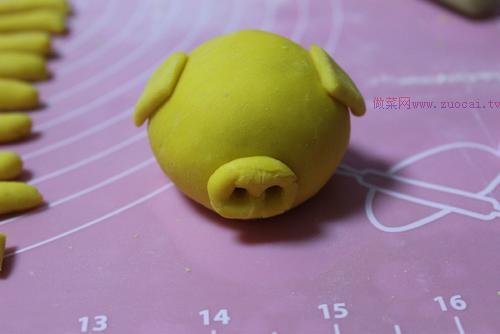 黃金小豬豆沙包的做法