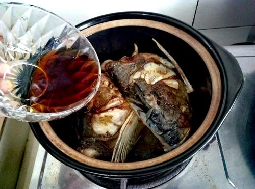 干鍋魚頭的做法
