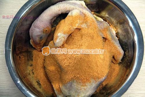 餐桌上雞情四射，比肯德基還美味的奧爾良烤雞的做法