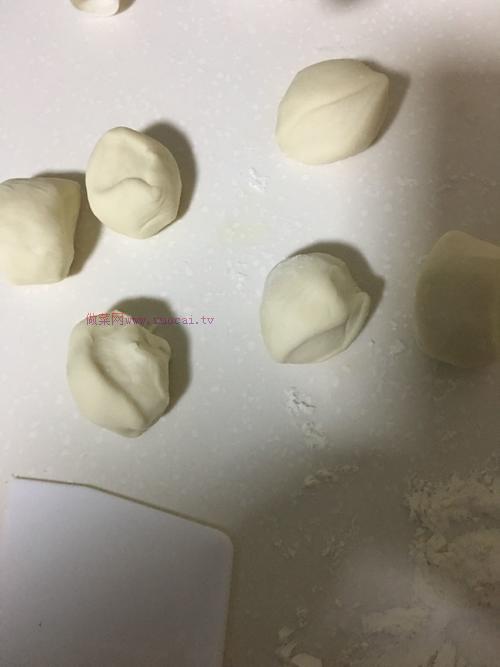 豆角胡蘿卜肉包的做法