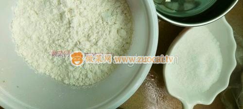 紅豆戚風(fēng)蛋糕的做法