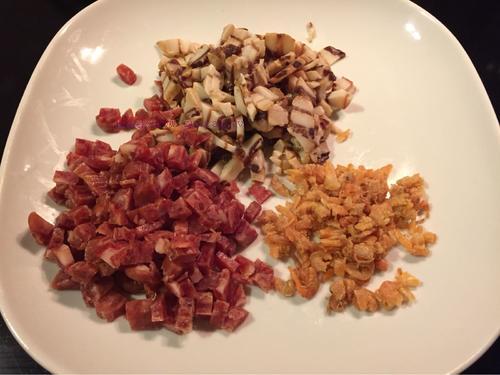 蒸臘味蘿卜糕的做法