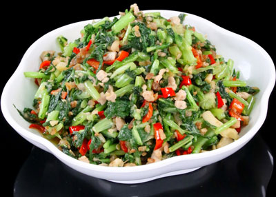 蘿卜纓炒肉丁的做法，蘿卜纓怎么炒肉丁爽脆好吃