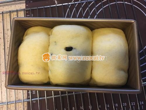 玉米面包的做法