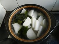 海帶蘿卜排骨湯的做法步驟4