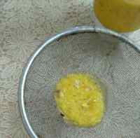 蘋(píng)果百香果橙汁的做法步驟6